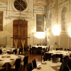Annunci Offerte Di Lavoro A Caselle Lurani Lo Per Cameriere