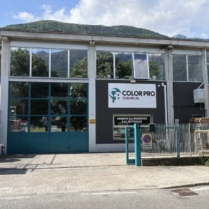 Color pro ricerca MAGAZZINIERE a Cosio Valtellino, SO, Italia