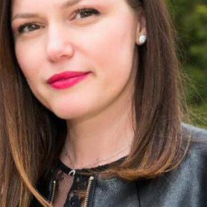 Cristina Elena S