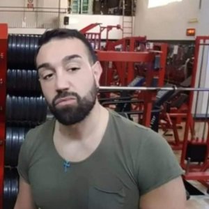  Antonio C