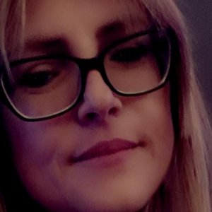 Gloria F