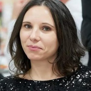 Cristina Adriana T